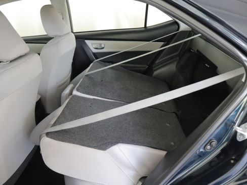 Used 2017 Toyota Corolla LE w/ Carpet Mat Package (TMS) FWD image 20