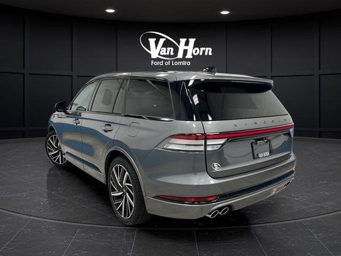 Used 2025 Lincoln Aviator Black Label w/ Jet Appearance Package AWD/4WD image 5