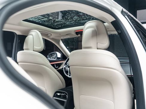 Used 2025 Mercedes-Benz E 350 Sedan image 32