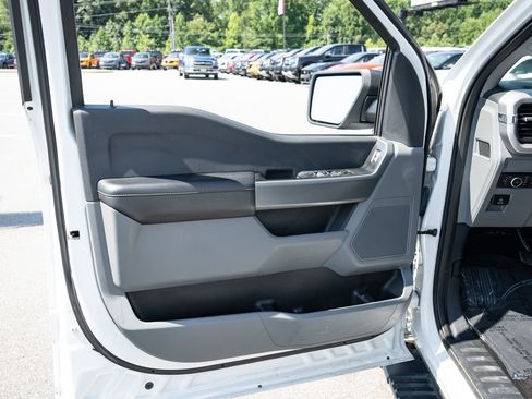 Used 2022 Ford F150 XLT w/ Trailer Tow Package AWD/4WD image 16
