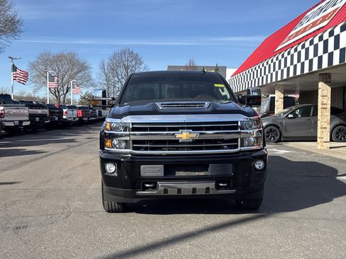 Used 2018 Chevrolet Silverado 2500 High Country w/ Duramax Plus Package image 2