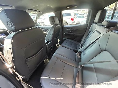 Used 2024 GMC Canyon Elevation w/ Convenience Package AWD/4WD image 17