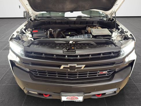 Used 2020 Chevrolet Silverado 1500 LT Trail Boss image 8