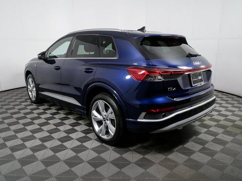 Used 2023 Audi Q4 e-tron Prestige image 28