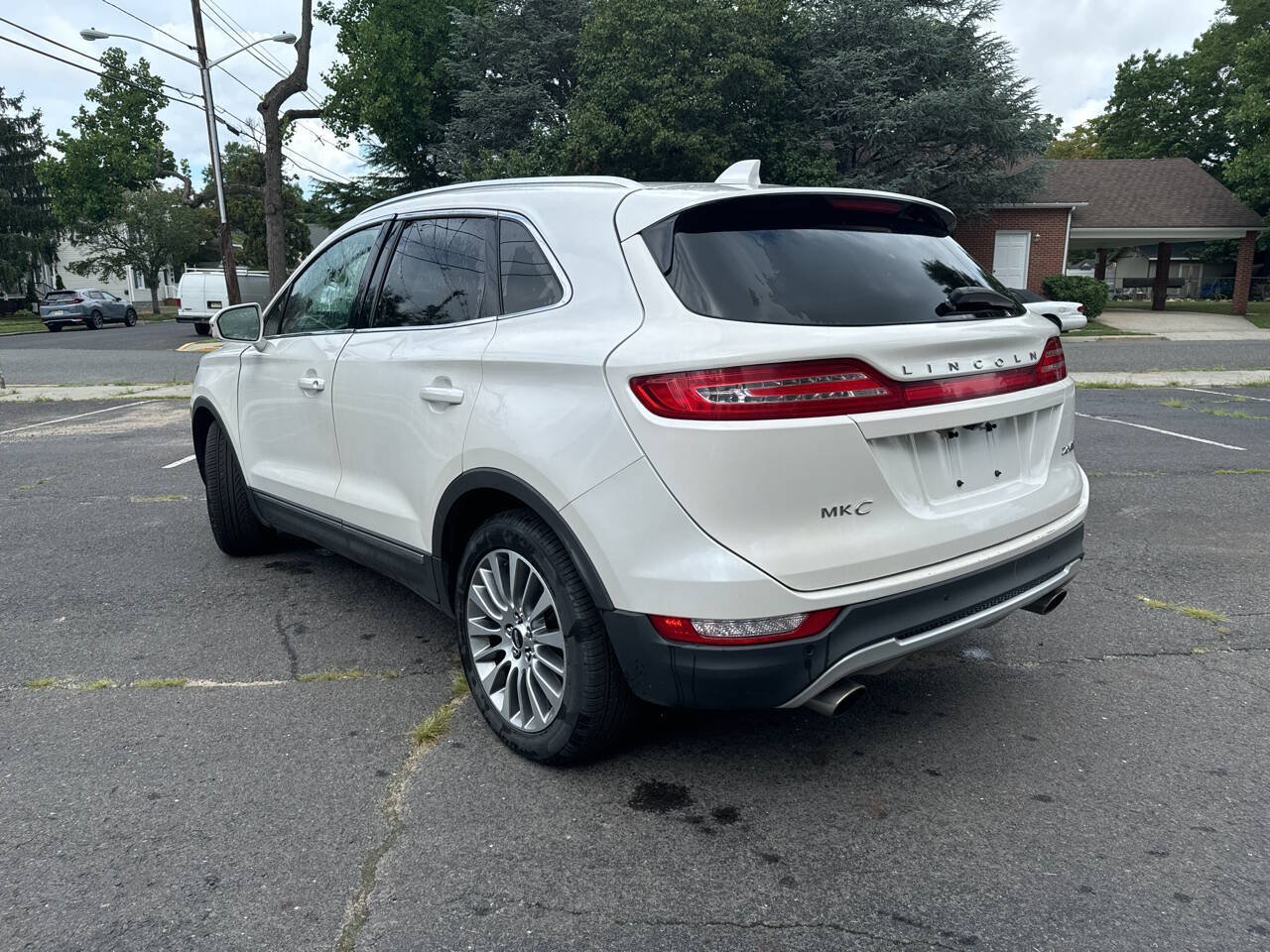 Used 2015 Lincoln MKC AWD w/ Equipment Group 102A Reserve image 2