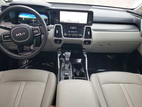 Used 2023 Kia Sorento SX image 13