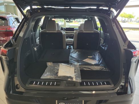 New 2026 INFINITI QX60 Autograph AWD/4WD image 8