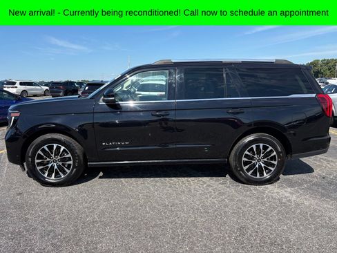 Used 2025 Ford Expedition Platinum AWD/4WD image 8