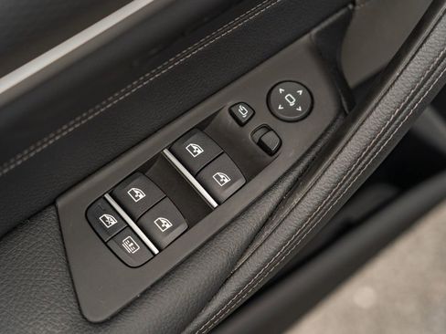 Used 2023 BMW M550i xDrive w/ Executive Package image 13