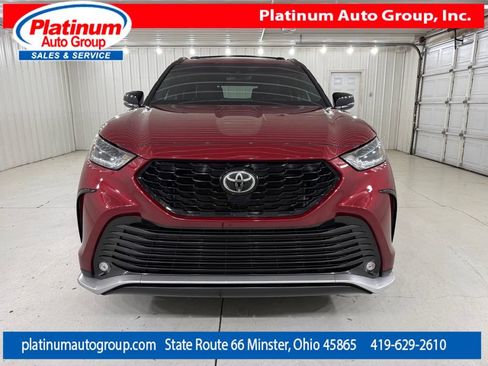 Used 2021 Toyota Highlander XSE FWD image 8