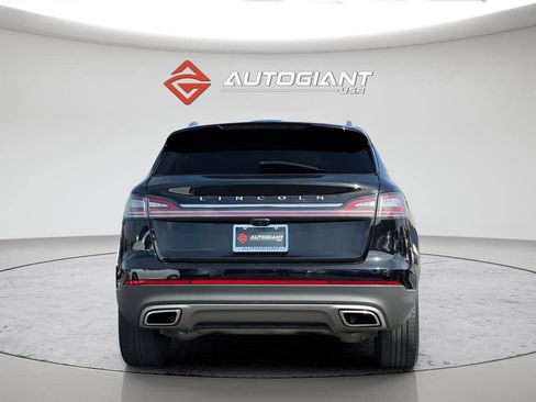Used 2022 Lincoln Nautilus FWD image 6