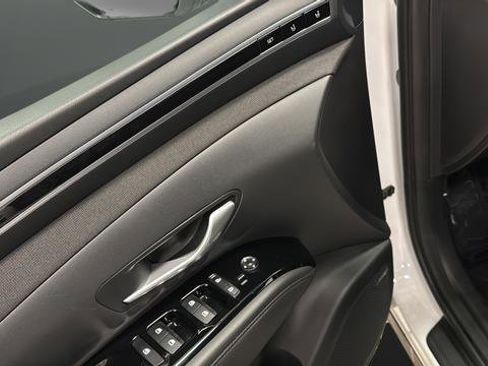 Used 2023 Hyundai Tucson Limited image 29