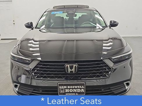Used 2024 Honda Accord Touring image 4