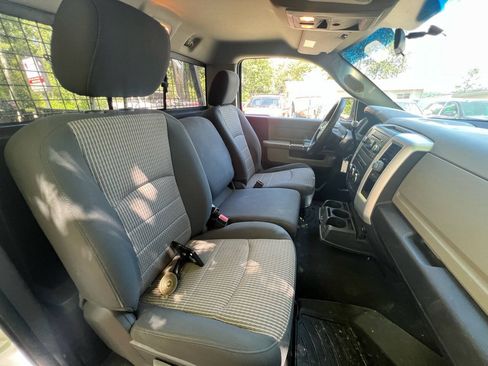 Used 2011 RAM 1500 Classic SLT RWD image 16