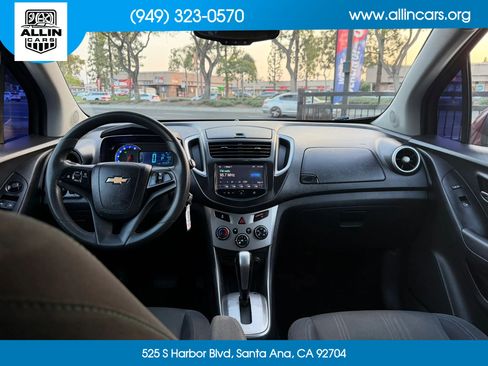 Used 2016 Chevrolet Trax LT FWD image 13