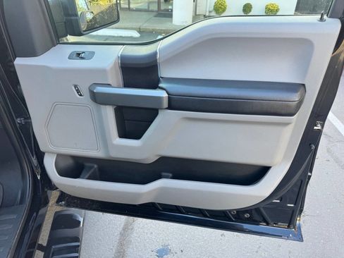 Used 2018 Ford F150 XLT image 16