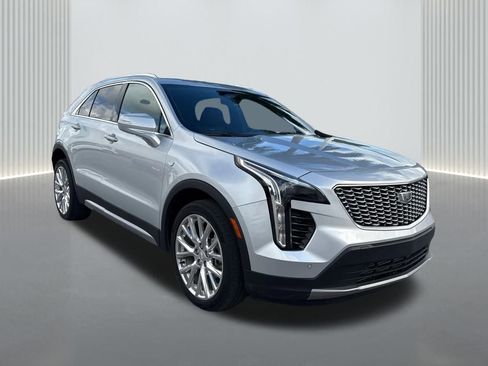 Certified 2021 Cadillac XT4 Premium Luxury w/ LPO, Radiant Package image 3