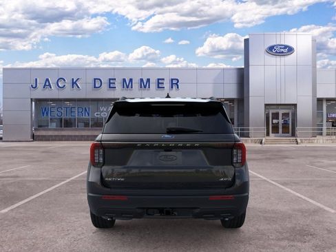 New 2026 Ford Explorer Active AWD/4WD image 5