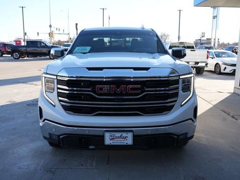 Used 2024 GMC Sierra 1500 SLT w/ SLT Premium Plus Package image 32