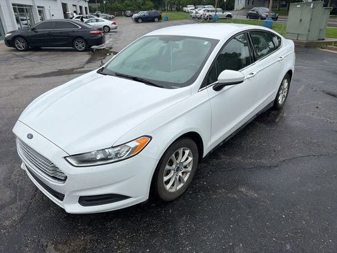 Used 2016 Ford Fusion S FWD image 1