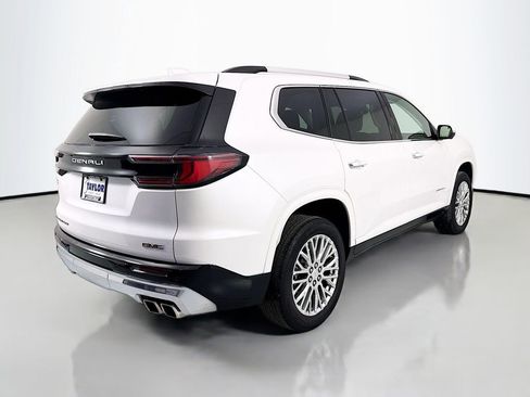 Used 2024 GMC Acadia Denali image 7