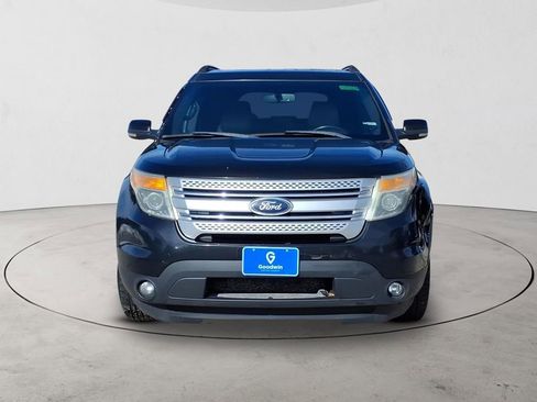 Used 2011 Ford Explorer XLT w/ 202A Rapid Spec Order Code image 3