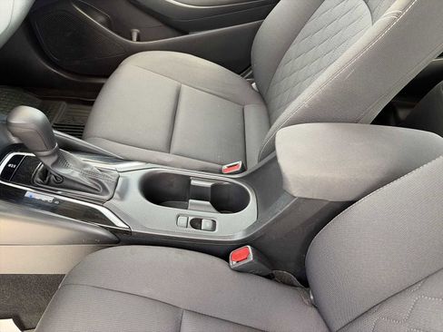 Used 2023 Toyota Corolla LE image 21