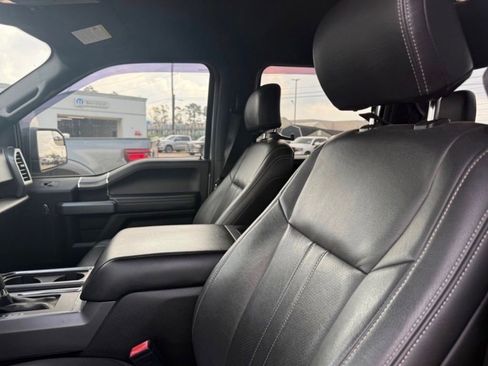 Used 2018 Ford F150 XLT w/ Equipment Group 302A Luxury image 12