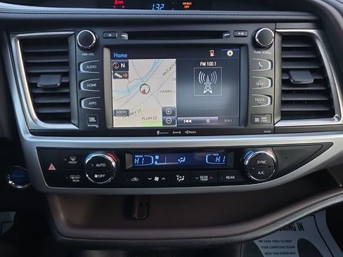 Certified 2019 Toyota Highlander Limited image 23