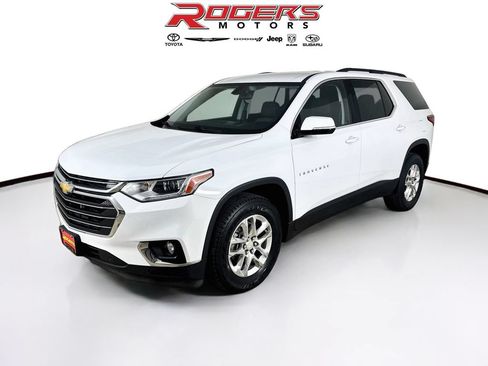 Used 2019 Chevrolet Traverse LT w/ LPO, Floor Liner Package FWD image 3