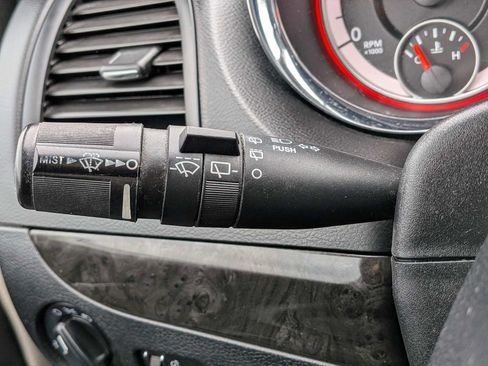 Used 2013 Dodge Grand Caravan American Value Package image 23