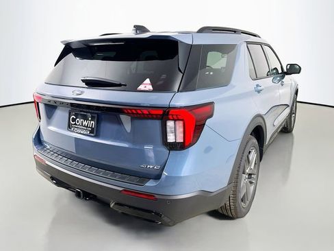 New 2026 Ford Explorer ST-Line w/ ST-Line Street Pack image 7