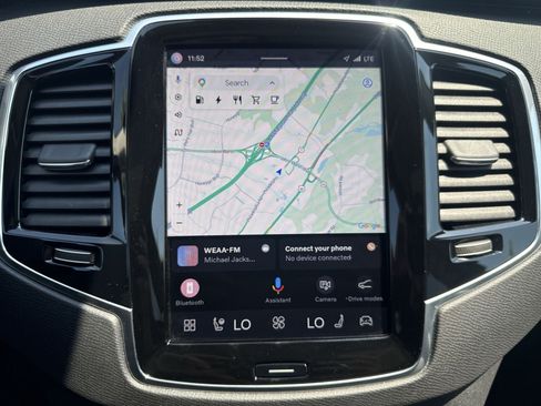 Certified 2024 Volvo XC90 T8 Plus w/ Protection Package AWD/4WD image 18