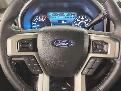 Used 2020 Ford F150 Lariat image 12