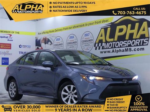 Used 2025 Toyota Corolla LE image 1