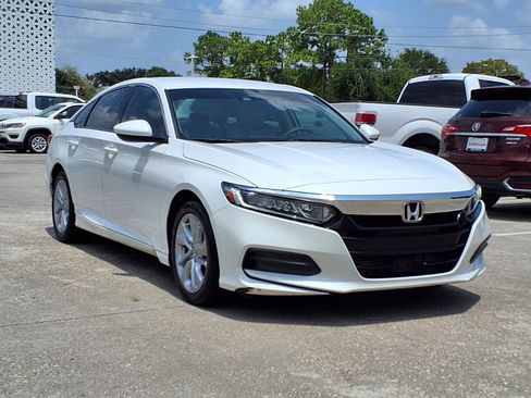 Certified 2020 Honda Accord LX image 2
