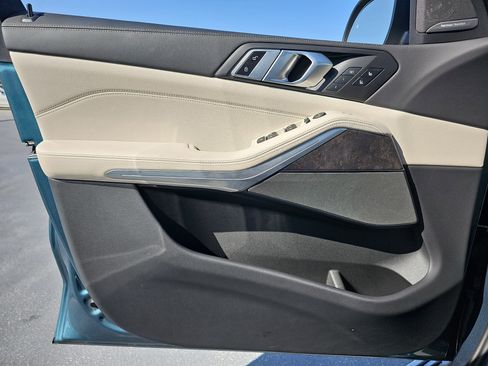 Used 2025 BMW X5 sDrive40i image 27