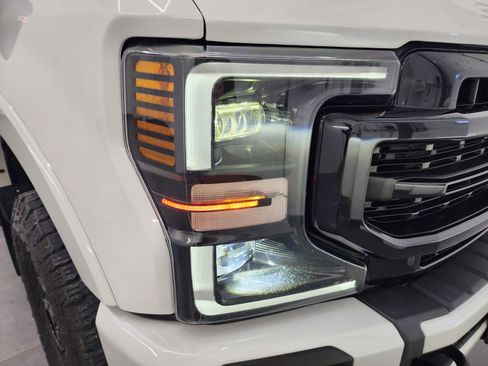 Used 2021 Ford F350 Lariat image 19