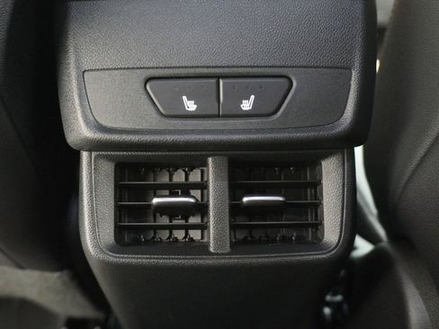 Used 2026 Chevrolet Equinox ACTIV w/ Convenience Package III FWD image 32