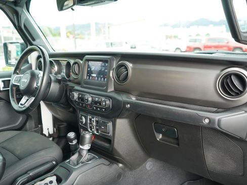 Used 2020 Jeep Gladiator Sport w/ Quick Order Package 24S image 17