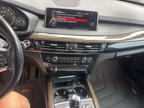 Used 2016 BMW X5 xDrive40e w/ Premium Package AWD/4WD image 12