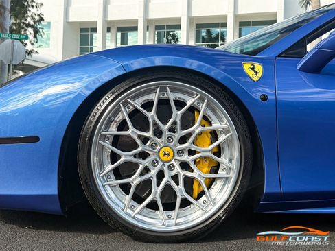 Used 2018 Ferrari 488 Spider image 40