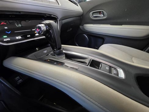 Used 2022 Honda HR-V EX image 20