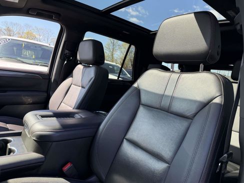 Certified 2022 Chevrolet Tahoe RST w/ Luxury Package AWD/4WD image 10
