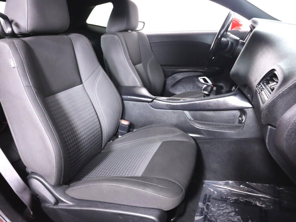 Used 2021 Dodge Challenger SXT RWD image 35