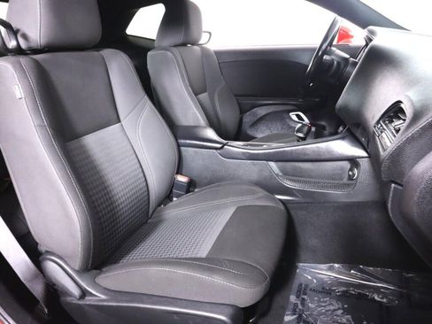 Used 2021 Dodge Challenger SXT RWD image 35