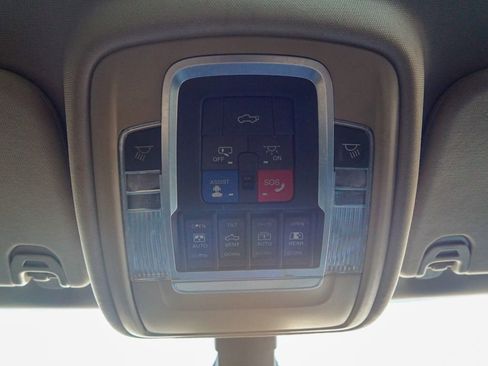 Used 2019 RAM 1500 Laramie RWD image 35