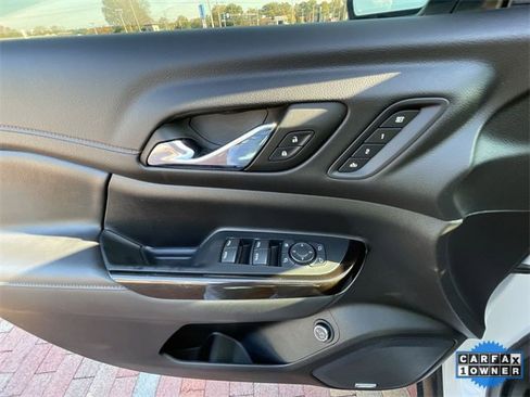 Used 2023 GMC Acadia AT4 w/ Technology Package image 12