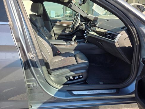 Used 2019 BMW 540i xDrive PREMIUM/WINTER image 12