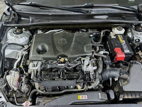 Used 2020 Toyota Camry SE image 31